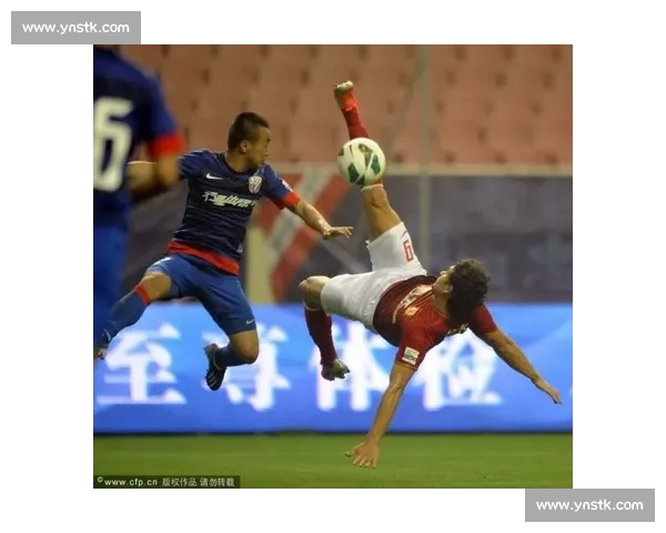 吴曦破门造点路易斯绝平 申花 2-2 憾失登顶良机 吴曦破门造点路易斯绝平 申花 2-2 憾失登顶良机