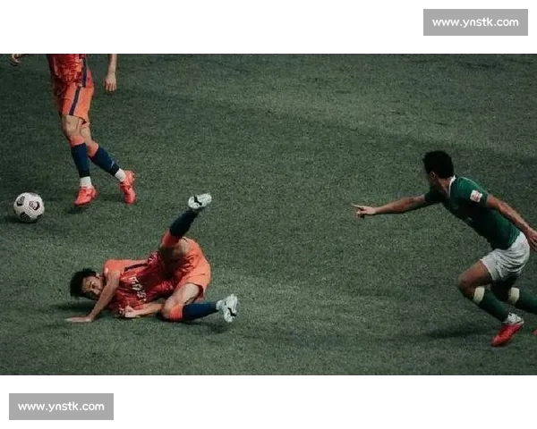 红牌破局!亚泰 2-2 遭绝平,保级路再陷泥沼 红牌破局!亚泰 2-2 遭绝平,保级路再陷泥沼