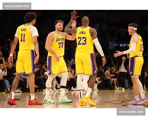 湖人对阵掘金微直播焦点战全程解析球星巅峰对决之夜精彩不断